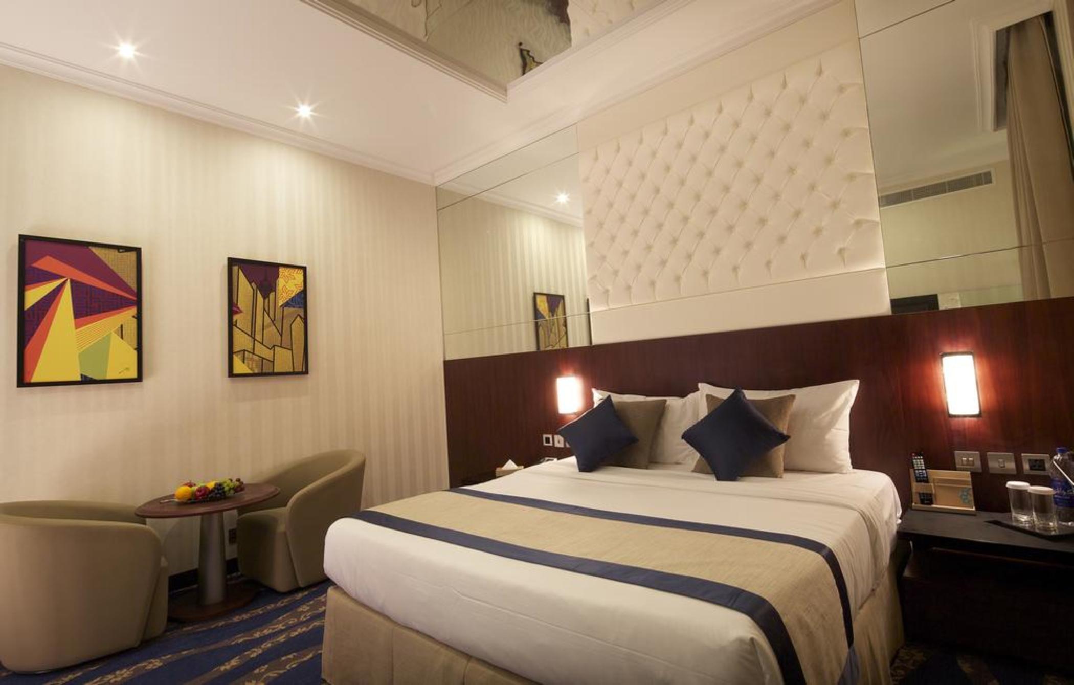 Raviz Center Point Hotel Dubai Exteriör bild