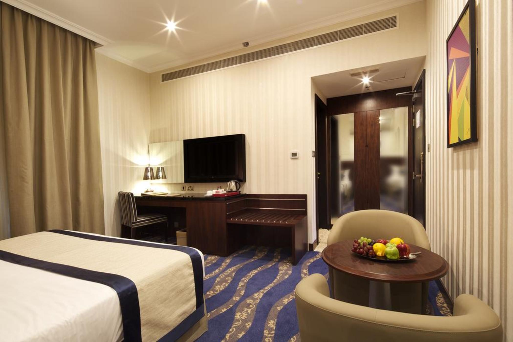 Raviz Center Point Hotel Dubai Exteriör bild
