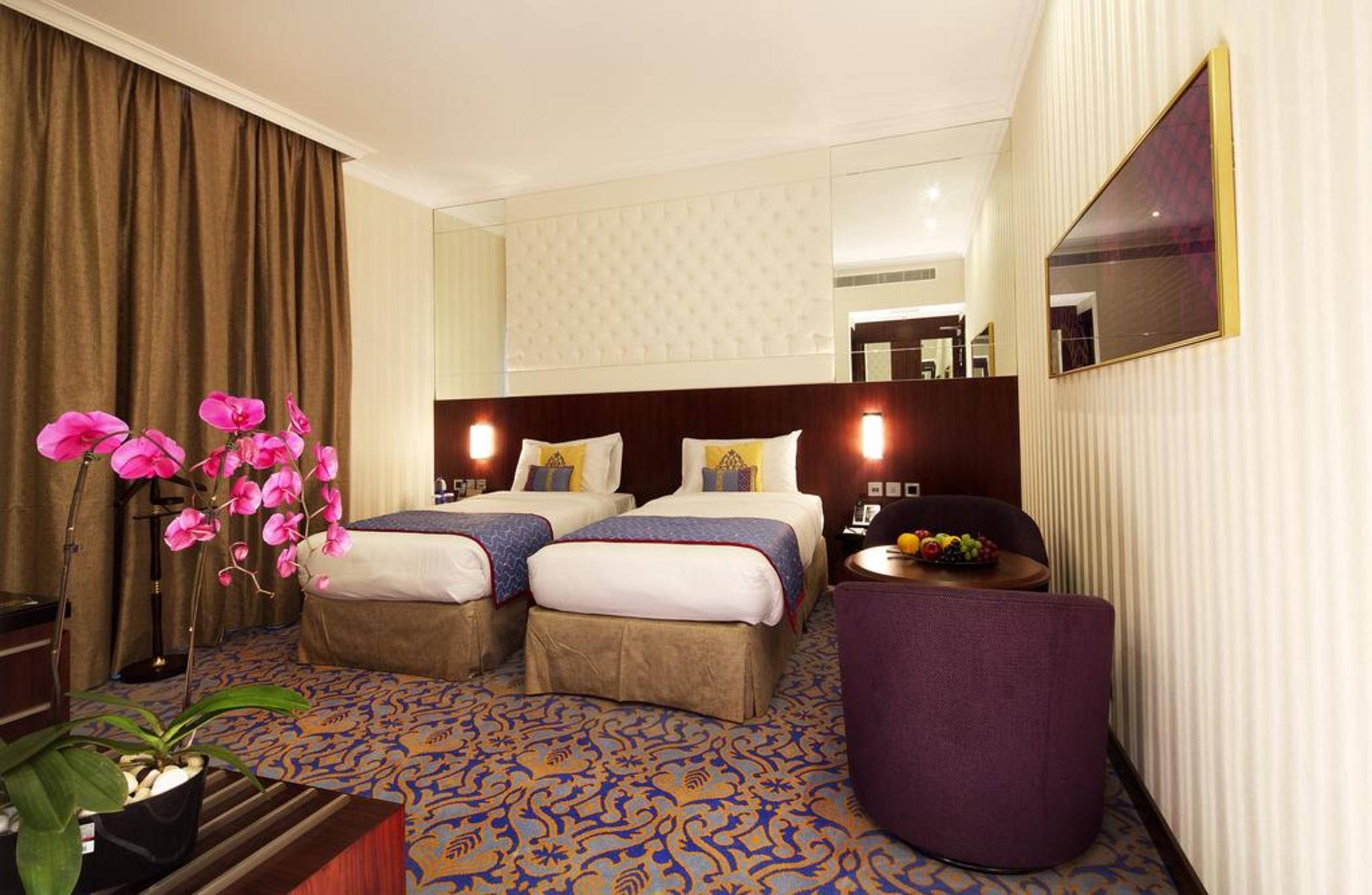 Raviz Center Point Hotel Dubai Exteriör bild